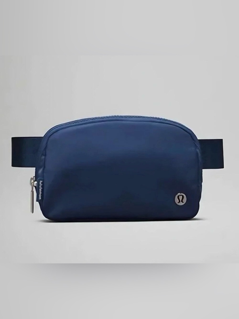 Lululemon Athletica Midnight Blue everywhere, belt bag